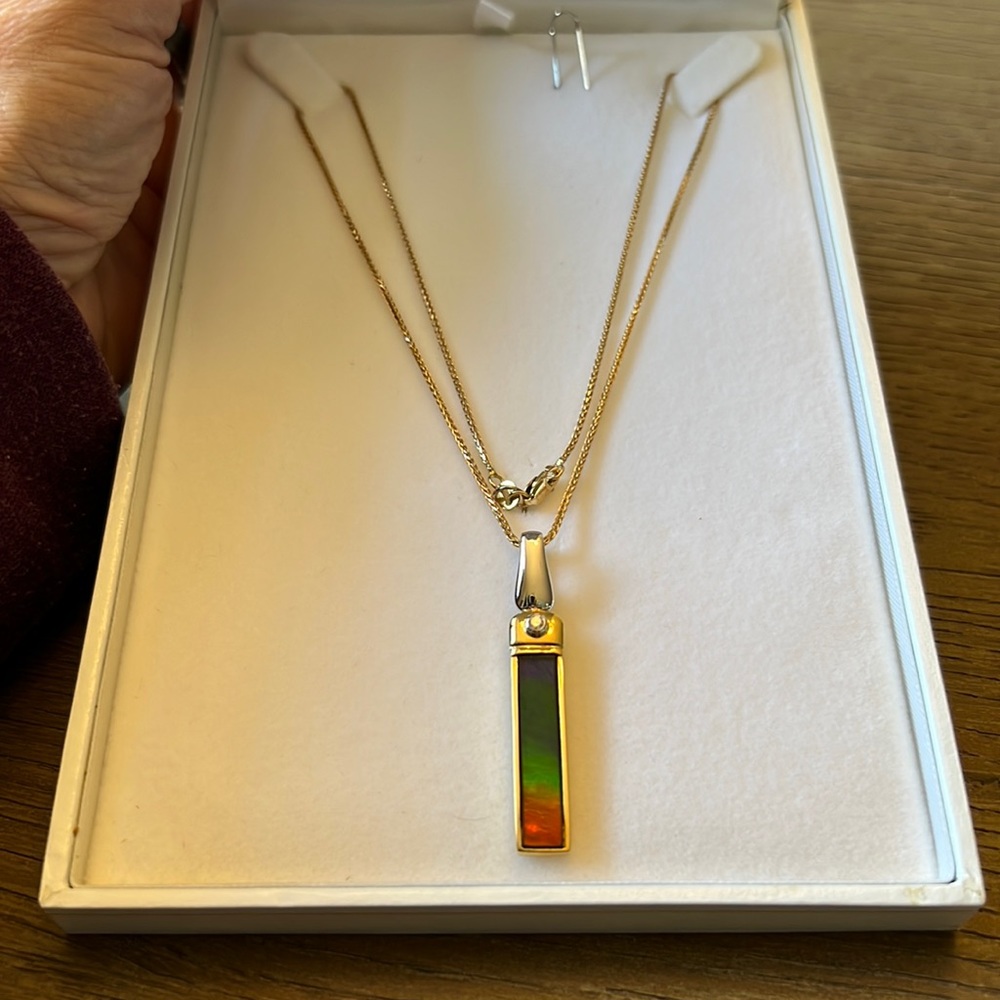 Necklace with Diamond